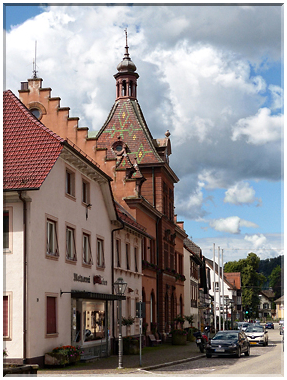 9010 Zell am Harmersbach_Le Rathaus ou mairie.jpg