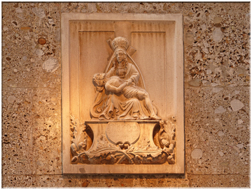 9058  Salzbourg_La Piéta de la Haffner-Gasse.JPG
