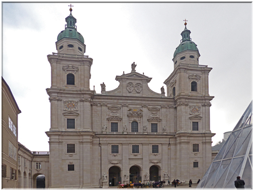 9062  Salzbourg_La cathédrale Saint-Rupert (Salzburger Dom).JPG