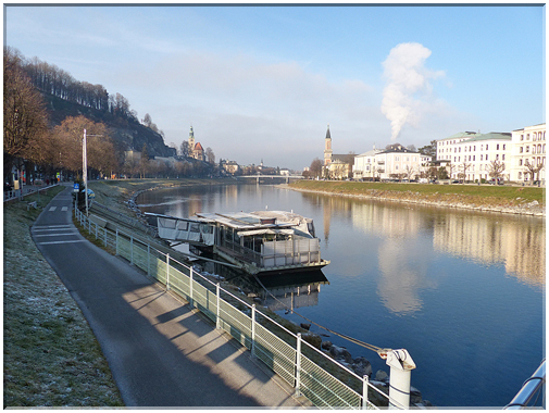 9079  Salzbourg_En aval de la Salzach.JPG
