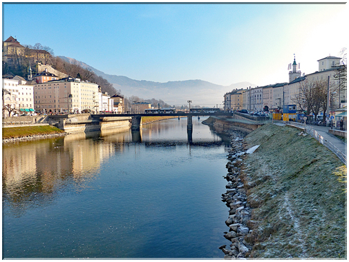 9080  Salzbourg_En amont de la Salzach.JPG