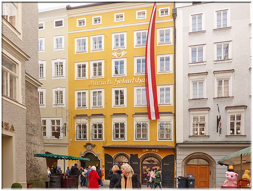 9091  Salzbourg_La maison oú est né Mozart.JPG
