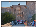 9155 Dubrovnik_La porte Pilé et la niche abritant Saint-Blaise patron de la ville.jpg