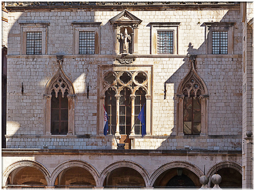 9165 Dubrovnik_Le palace Sponza.jpg