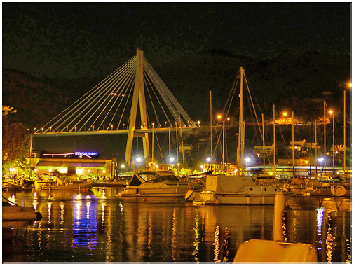 9182 Dubrovnik_Le nouveau port et le pont suspendu.jpg