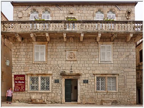 9193 Korcula_Le Palais Abbatial.jpg