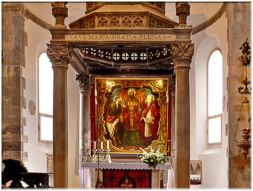 9203 Korcula_Cathédrale Saint-Marc-L'autel et le tableau de Tintoret.jpg