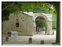 9243 Arles_La nécropole romaine et moyenâgeuse des Alyscamps.JPG