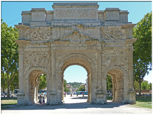 9287 Orange_L'arc de Triomphe côté externe (face nord).JPG