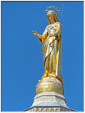9295 Avignon_Et au sommet Notre-Dame des Doms.JPG