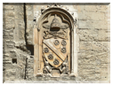 9298 Avignon_Les armoiries de Clément VI à la porte des Champeaux.JPG