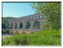 9300 Pont du Gard_Il est dans un écrin de verdure.JPG