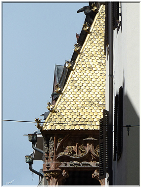 9345 Innsbruck_Le petit toit d'or ou Goldene Dachl de profil.jpg