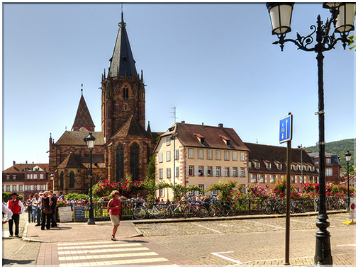 9394 Wissembourg-Et l'abbatiale Sts-Pierre et Paul.jpg