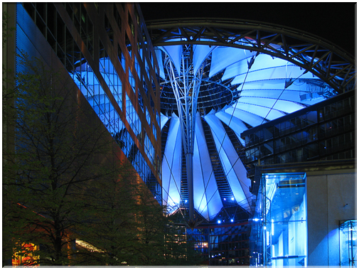 9506 Allemagne- Berlin-Kurfrstendam-Le Sony Center.jpg