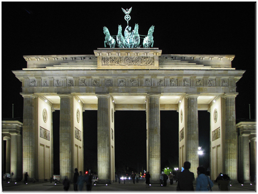 9507 Allemagne-Berlin-La porte de Brandebourg.jpg