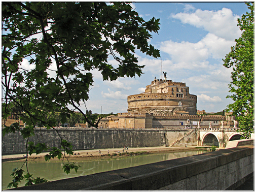 9596 Rome-Sant Angelo ou mausolée d'Hadrien.jpg