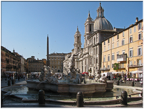 9622 Rome-Place Navone-Fontaines et église Ste Agnès en Agone.jpg