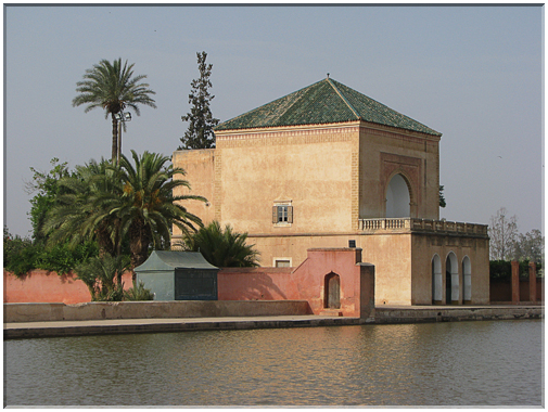 9666 Maroc-Marrakech-Le bassin de la Mènara.jpg