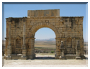 9676 Maroc-Volubilis-L'arc de triomphe.jpg