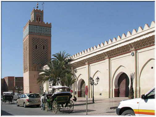 9726 Maroc-Marrakech-La Mosqué El Mansour.jpg