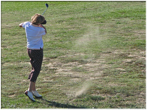 9768 Anglet-Une golfeuse.jpg
