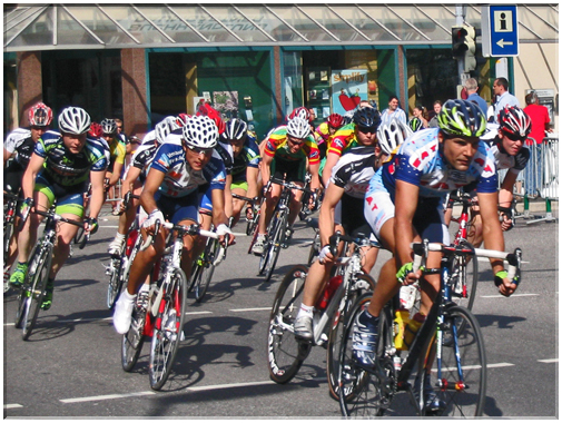 9818 Allemagne-Kehl-Une course cycliste.jpg