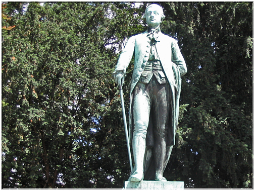 9820 Strasbourg-La statue de Goethe.jpg