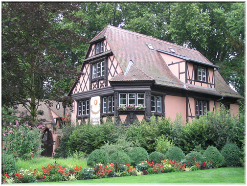 9822 Strasbourg-Le Buerehiesel à l'Orangerie.jpg
