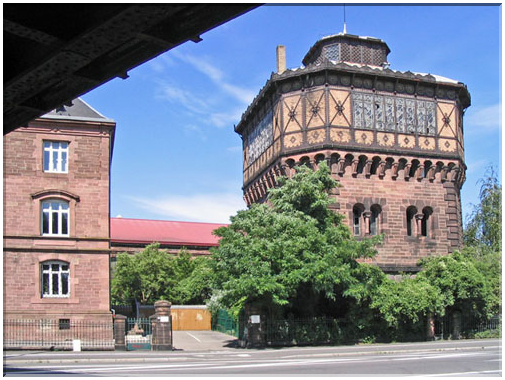 9835 Strasbourg-Le château d'eau rue de Koenigshoffen.jpg