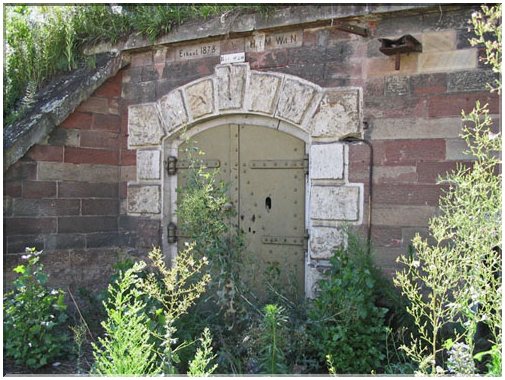 9837 Strasbourg-Une porte blindée au Glacis.jpg