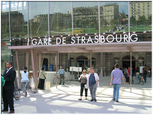 9841 Strasbourg-L'entrée de la gare.jpg