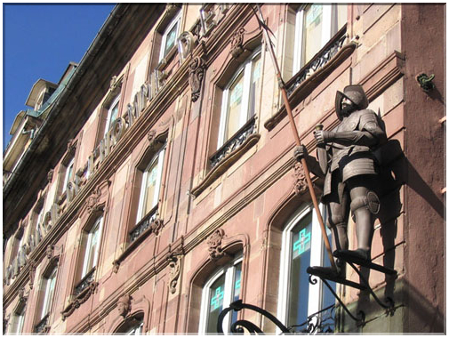 9851 Strasbourg-L'enseigne de l'Homme de Fer.jpg