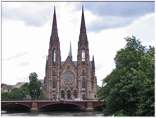 9855 Strasbourg-L'église St-Paul.jpg