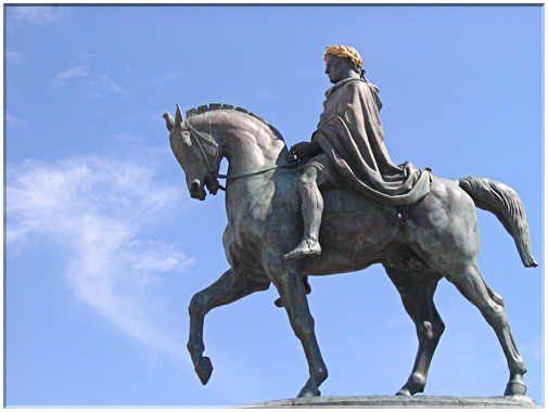 9863 Corse-Ajaccio-La statue équestre de Napoléon 1er.jpg