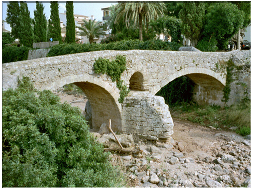 9888 Baléares-Le pont romain de Pollenca.jpg