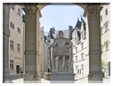9898 Pau-La statue de Henri IV.jpg