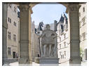 9898 Pau-La statue de Henri IV.jpg