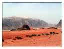 9944 Jordanie-Le Wadi Rum avec ses sables rouges et roses.jpg