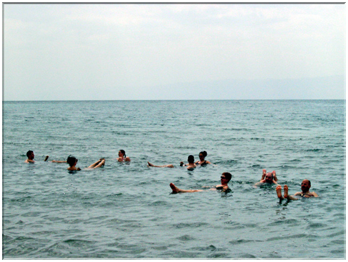 9949 Jordanie-La Mer Morte et ses effets de flottaison.jpg