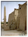 9981 Egypte-Louxor-La demeure de Mout-Le pylône de Ramsès II.jpg