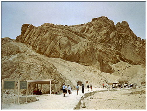 9984 Egypte-Louxor-La vallée des reines.jpg